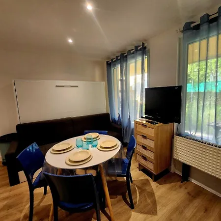 Pra Loup 1600, Jardin, Box, Remise Chez Intersport Appartement